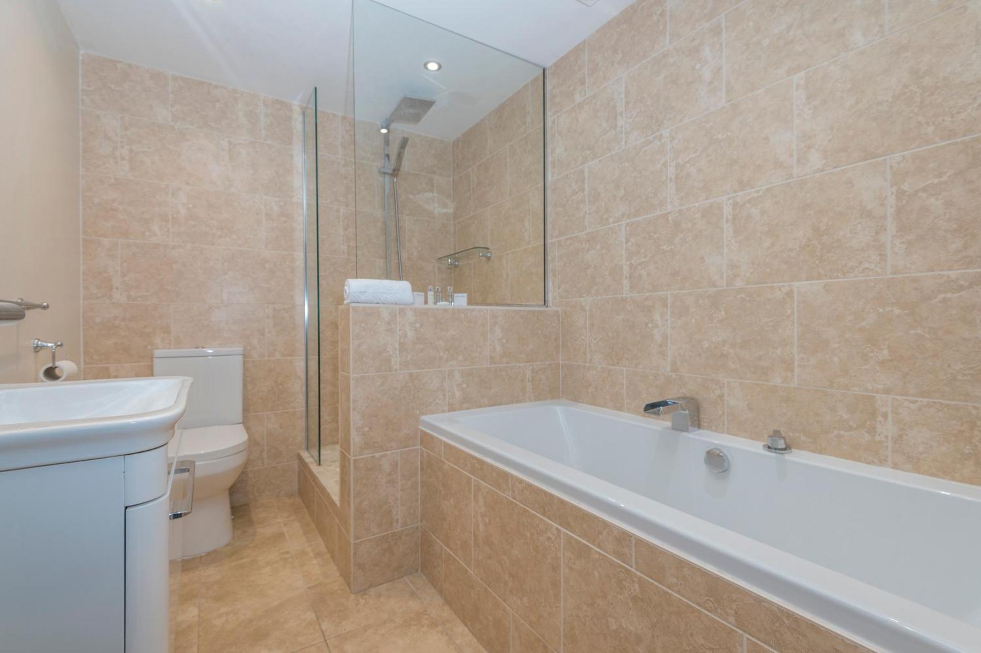 Heritage Serviced Suites - Serviced Apartments Huddersfield Chambre photo